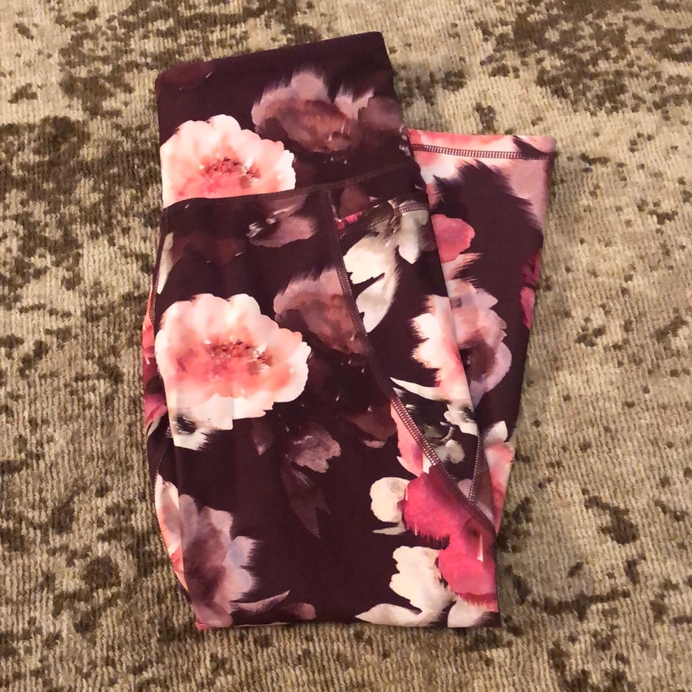 Old Navy Elevate Legging